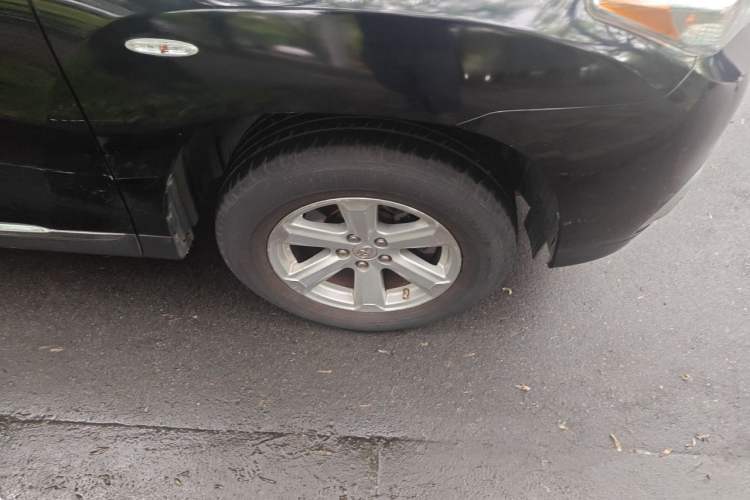 Used Toyota Highlander 2012 2.7L 2WD 5-Seater Elite Edition Right Front Wheel Hub