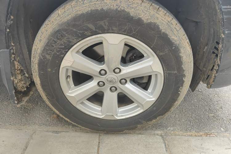 Used Toyota Highlander 2012 2.7L 2WD 5-Seater Elite Edition Right Front Wheel Hub