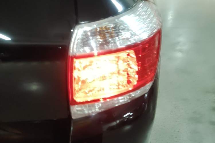 Used Toyota Highlander 2012 2.7L Two-Wheel Drive 7-Seater Luxury Edition Right Rear Taillight