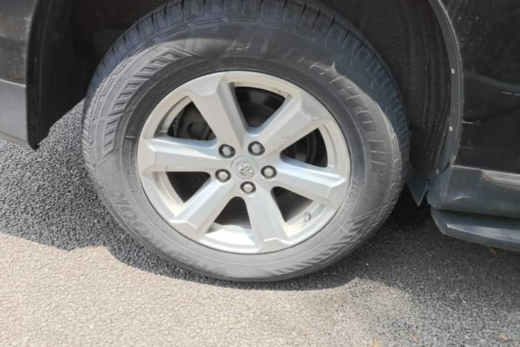 Used Toyota Highlander 2012 2.7L 2WD 5-Seater Elite Edition Right Rear Wheel Hub