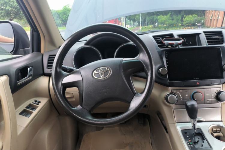 Used Toyota Highlander 2012 3.5L 4x4 7-Seater Elite Edition Steering Wheel