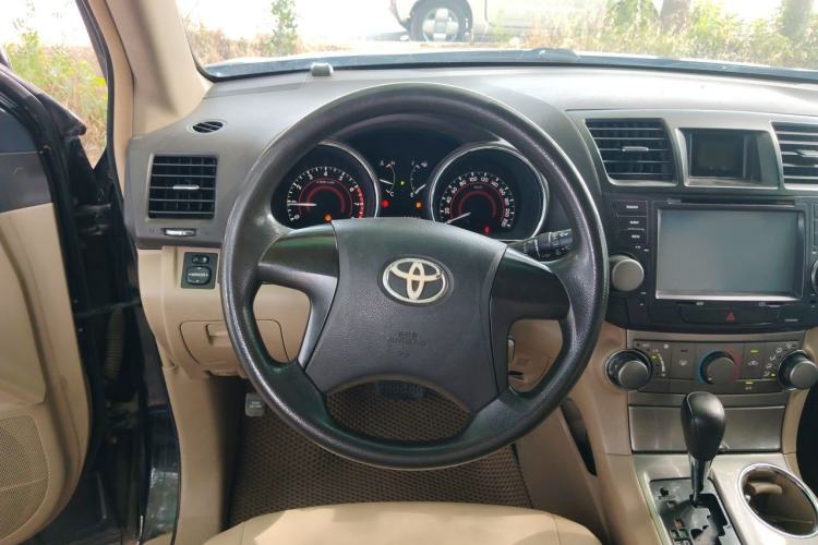Used Toyota Highlander 2012 2.7L 2WD 5-Seater Elite Edition Steering Wheel