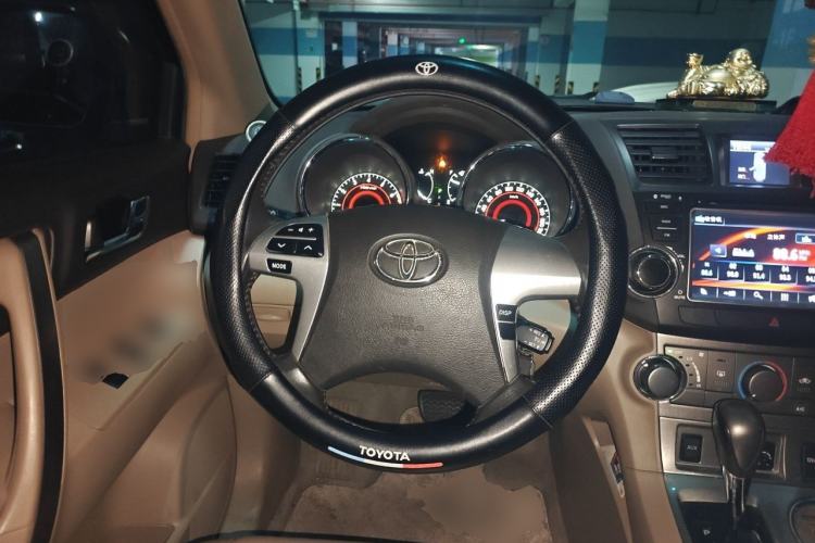 Used Toyota Highlander 2012 2.7L Two-Wheel Drive 5-Seater Sport Edition Steering Wheel