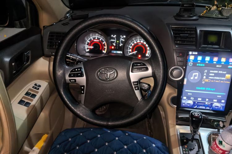 Used Toyota Highlander 2012 2.7L 2WD 5-Seater Elite Edition Steering Wheel