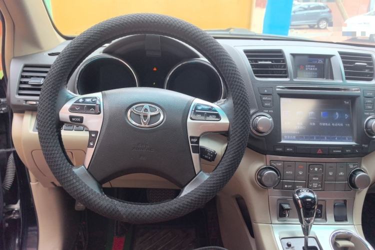 Used Toyota Highlander 2012 2.7L Two-Wheel Drive 7-Seater Luxury Navigation Edition Steering Wheel