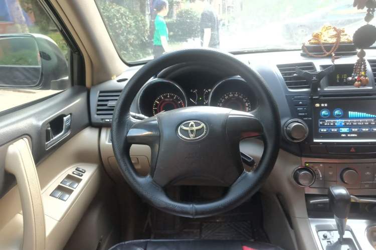 Used Toyota Highlander 2012 2.7L 2WD 5-Seater Elite Edition Steering Wheel