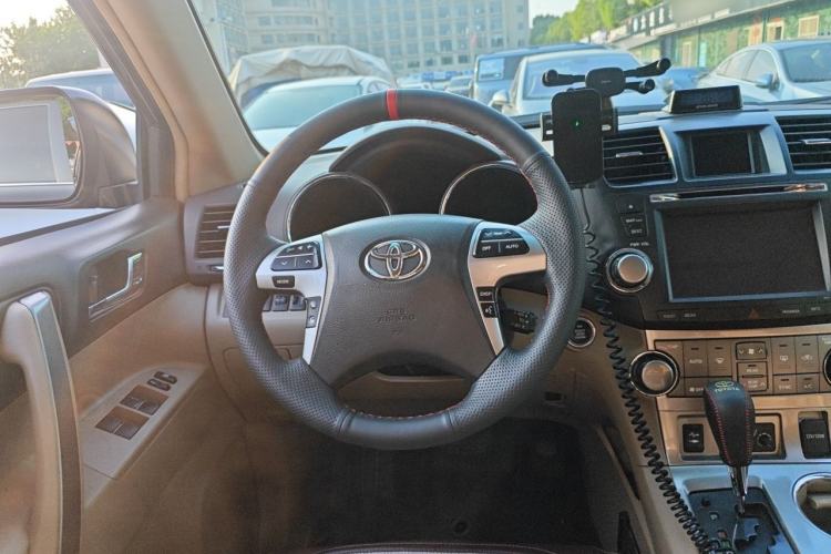 Used Toyota Highlander 2012 2.7L Two-Wheel Drive 7-Seater Luxury Navigation Edition Steering Wheel
