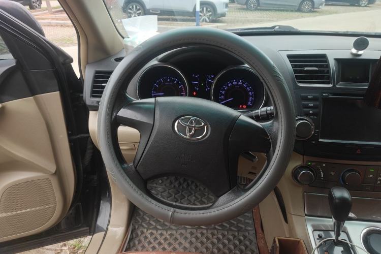 Used Toyota Highlander 2012 2.7L 2WD 5-Seater Elite Edition Steering Wheel