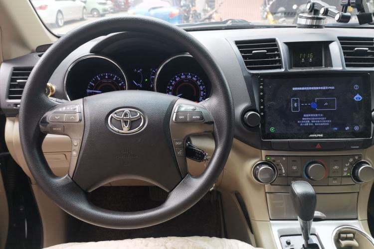 Used Toyota Highlander 2012 3.5L 4x4 7-Seater Elite Edition Steering Wheel