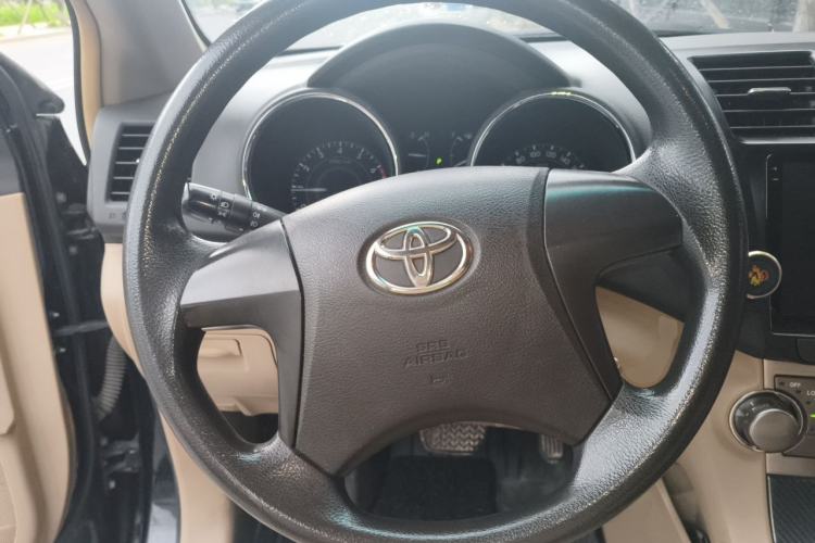 Used Toyota Highlander 2012 2.7L 2WD 5-Seater Elite Edition Steering Wheel
