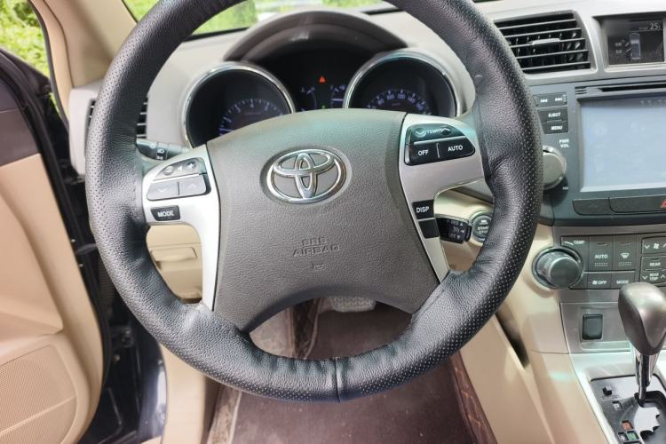 Used Toyota Highlander 2012 2.7L Two-Wheel Drive 7-Seater Luxury Navigation Edition Steering Wheel