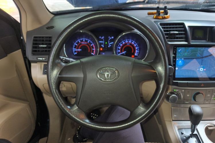 Used Toyota Highlander 2012 2.7L Two-Wheel Drive 7-Seater Elite Edition Steering Wheel