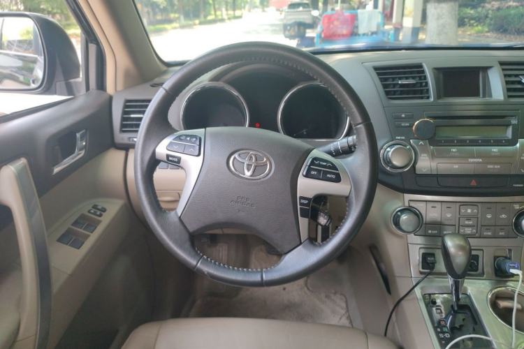 Used Toyota Highlander 2012 2.7L Two-Wheel Drive 7-Seater Luxury Navigation Edition Steering Wheel