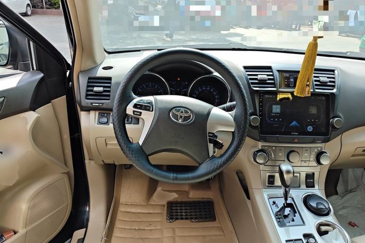 Used Toyota Highlander 2012 2.7L Two-Wheel Drive 5-Seater Sport Edition Steering Wheel