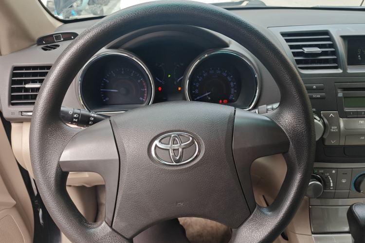 Used Toyota Highlander 2012 2.7L 2WD 5-Seater Elite Edition Steering Wheel