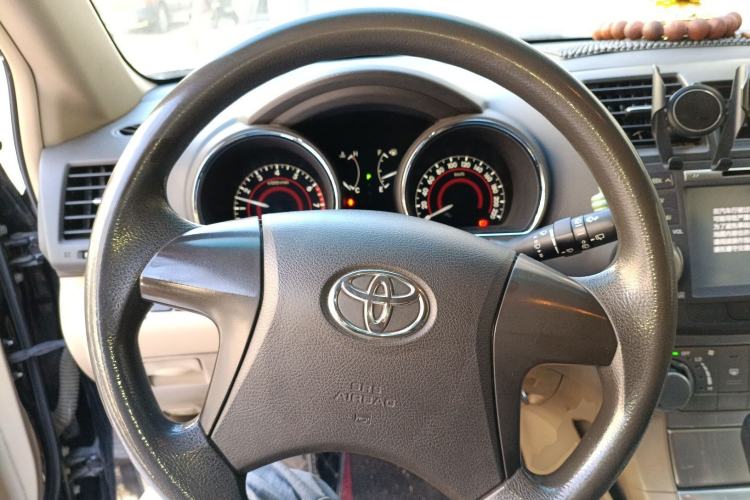 Used Toyota Highlander 2012 2.7L 2WD 5-Seater Elite Edition Steering Wheel