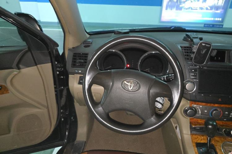 Used Toyota Highlander 2012 2.7L 2WD 5-Seater Elite Edition Steering Wheel