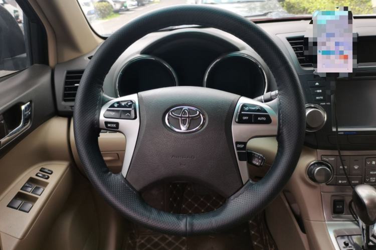 Used Toyota Highlander 2012 2.7L Two-Wheel Drive 7-Seater Luxury Edition Steering Wheel