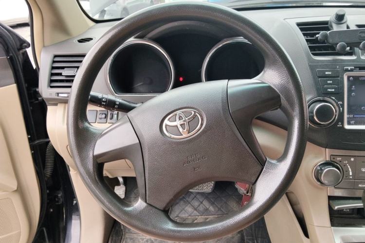 Used Toyota Highlander 2012 2.7L Two-Wheel Drive 7-Seater Elite Edition Steering Wheel