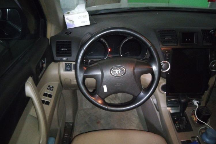 Used Toyota Highlander 2012 2.7L 2WD 5-Seater Elite Edition Steering Wheel