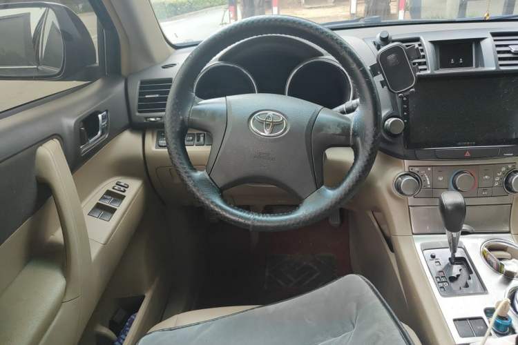 Used Toyota Highlander 2012 2.7L 2WD 5-Seater Elite Edition Steering Wheel