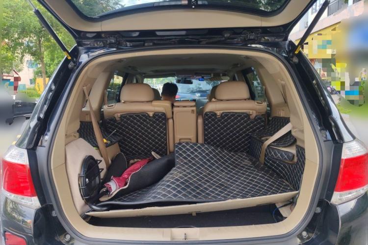 Used Toyota Highlander 2012 3.5L 4x4 7-Seater Luxury Edition Trunk