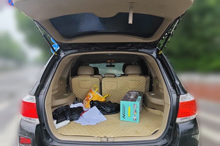 Used Toyota Highlander 2012 2.7L 2WD 5-Seater Elite Edition Trunk