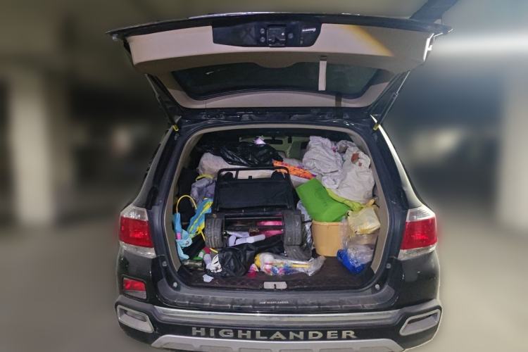 Used Toyota Highlander 2012 2.7L 2WD 5-Seater Elite Edition Trunk