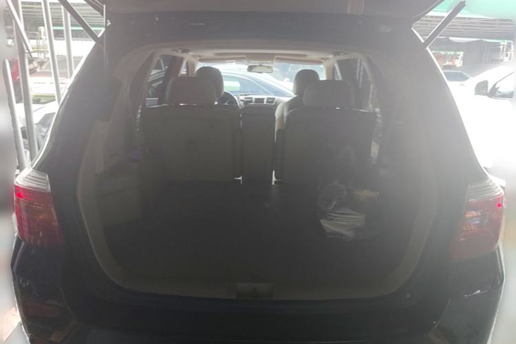 Used Toyota Highlander 2012 3.5L 4x4 7-Seater Ultimate Edition Trunk