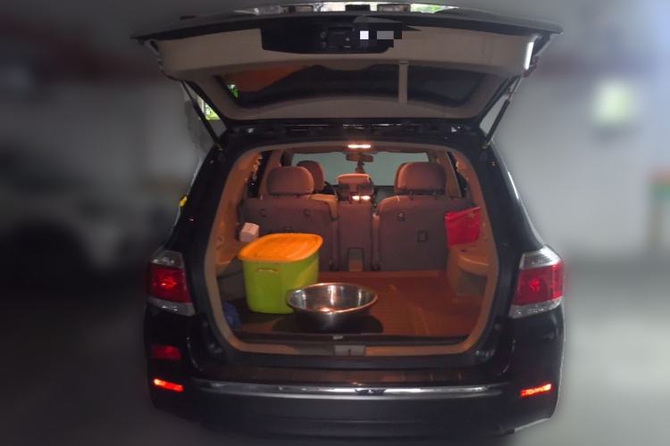 Used Toyota Highlander 2012 2.7L 2WD 5-Seater Elite Edition Trunk