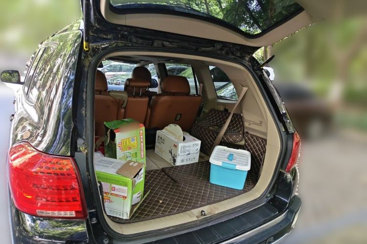 Used Toyota Highlander 2012 2.7L Two-Wheel Drive 7-Seater Luxury Edition Trunk