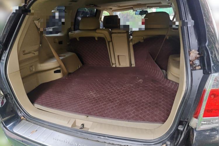 Used Toyota Highlander 2012 3.5L 4x4 7-Seater Luxury Edition Trunk