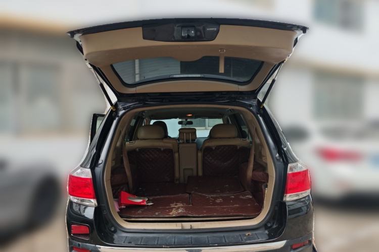 Used Toyota Highlander 2012 2.7L Two-Wheel Drive 7-Seater Elite Edition Trunk