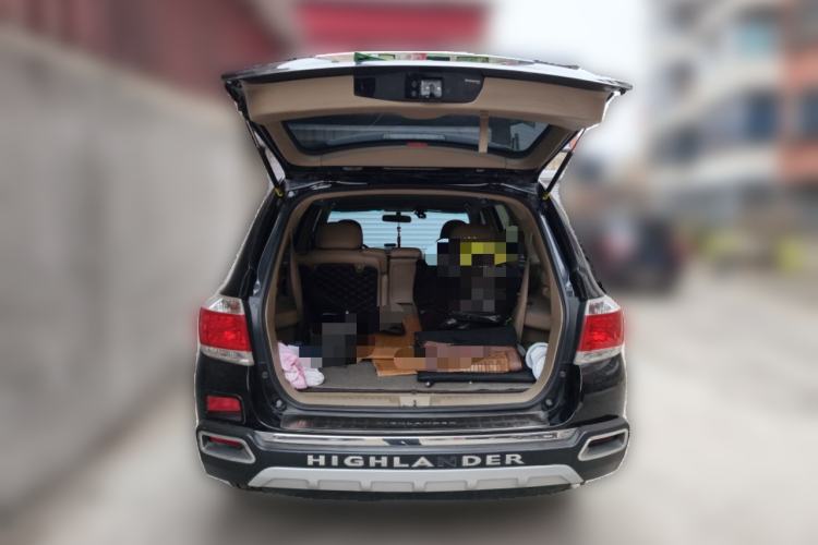 Used Toyota Highlander 2012 2.7L Two-Wheel Drive 7-Seater Elite Edition Trunk