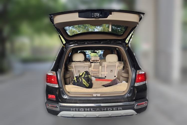 Used Toyota Highlander 2012 2.7L 2WD 5-Seater Elite Edition Trunk