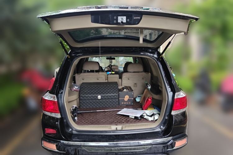 Used Toyota Highlander 2012 2.7L 2WD 5-Seater Elite Edition Trunk