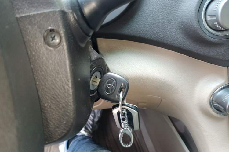 Used Toyota Highlander 2012 2.7L 2WD 5-Seater Elite Edition Vehicle Key