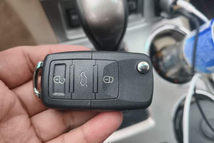 Used Toyota Highlander 2012 2.7L Two-Wheel Drive 7-Seater Luxury Edition Vehicle Key