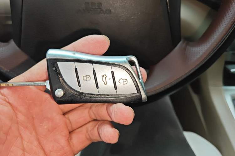 Used Toyota Highlander 2012 2.7L 2WD 5-Seater Elite Edition Vehicle Key
