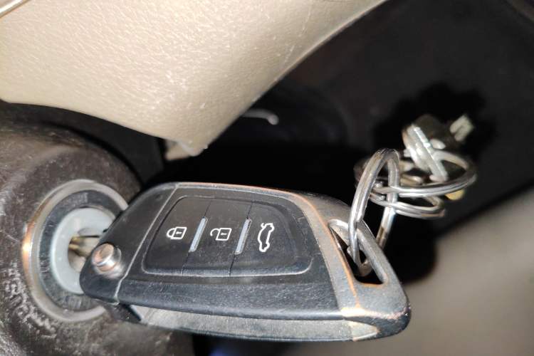 Used Toyota Highlander 2012 2.7L 2WD 5-Seater Elite Edition Vehicle Key