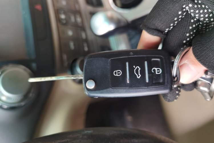 Used Toyota Highlander 2012 2.7L Two-Wheel Drive 7-Seater Luxury Edition Vehicle Key