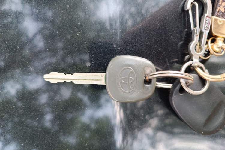 Used Toyota Highlander 2012 2.7L 2WD 5-Seater Elite Edition Vehicle Key