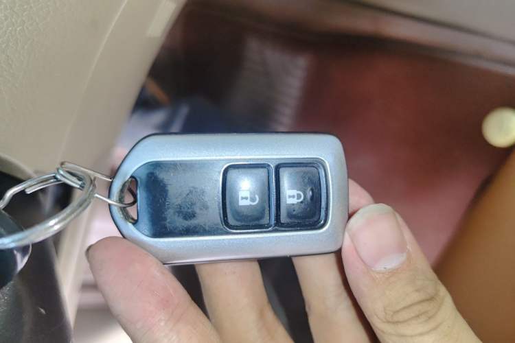 Used Toyota Highlander 2012 2.7L 2WD 5-Seater Elite Edition Vehicle Key