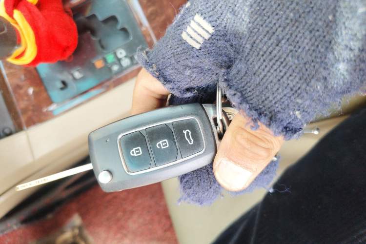 Used Toyota Highlander 2012 2.7L 2WD 5-Seater Elite Edition Vehicle Key