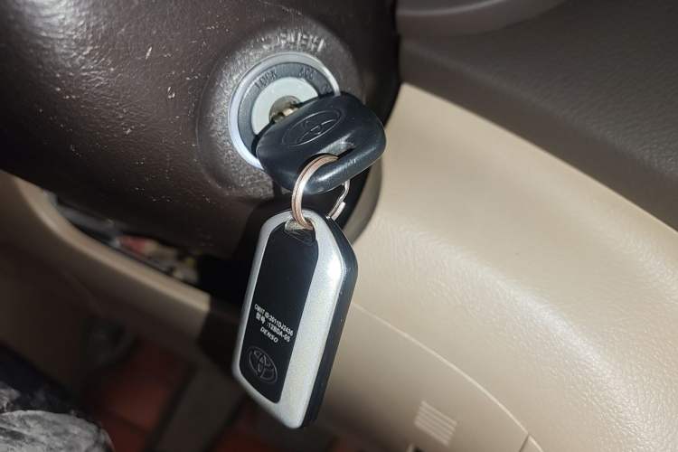 Used Toyota Highlander 2012 2.7L 2WD 5-Seater Elite Edition Vehicle Key