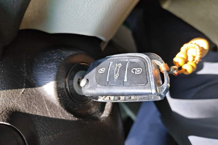 Used Toyota Highlander 2012 2.7L 2WD 5-Seater Elite Edition Vehicle Key