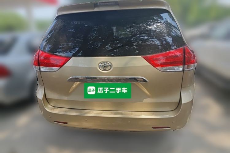 Used Toyota Highlander  Rear