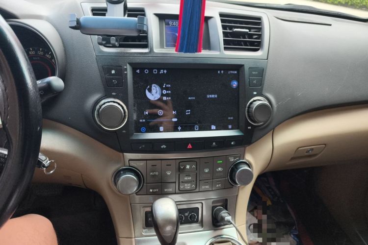 Used Toyota Highlander 2012 2.7L Two-Wheel Drive 7-Seater Luxury Edition Audio And AC Panel