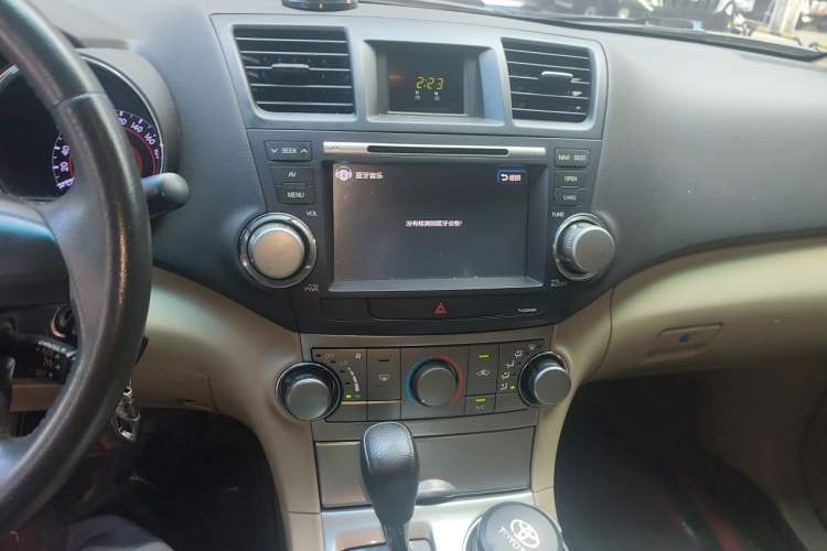 Used Toyota Highlander 2012 2.7L 2WD 5-Seater Elite Edition Audio And AC Panel