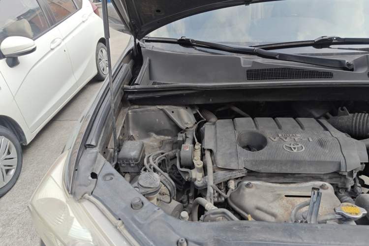 Used Toyota Highlander 2012 2.7L Two-Wheel Drive 7-Seater Luxury Edition Engine Bay Right